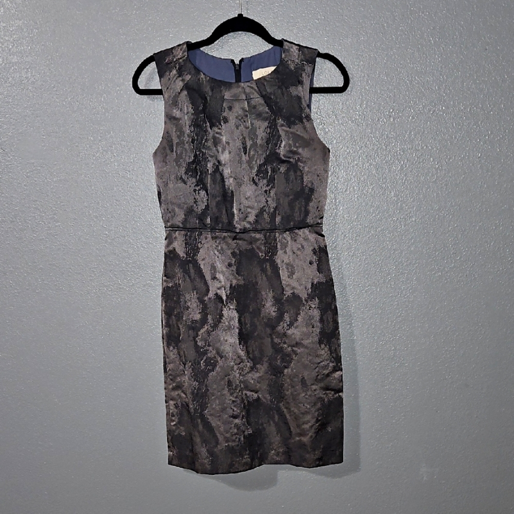 LOFT -Elegant Black/ Silver Sleeveless Dress. SIZE 2